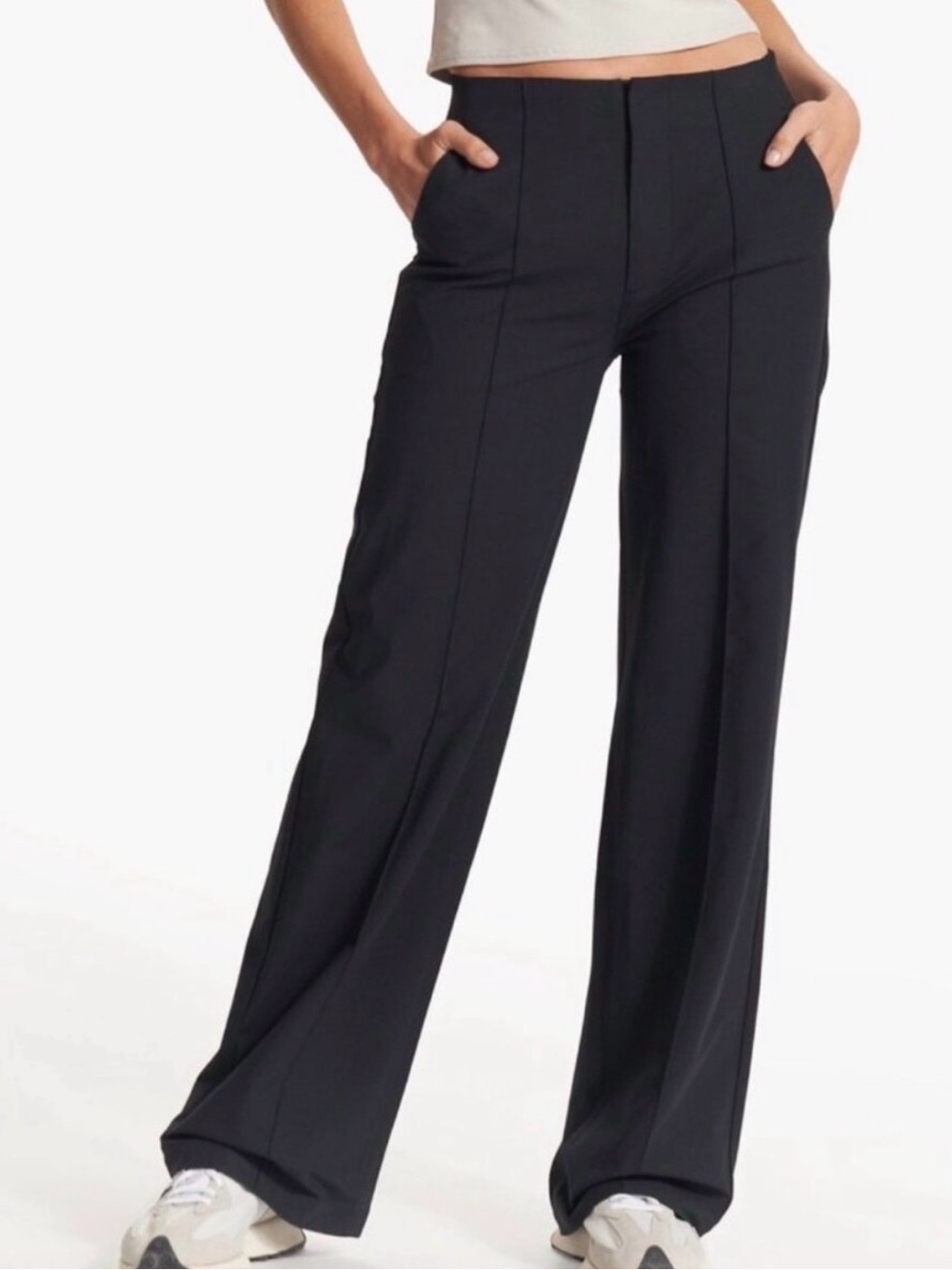Vuori Women’s Meta Black Wide-Leg Trouser Pants size Large